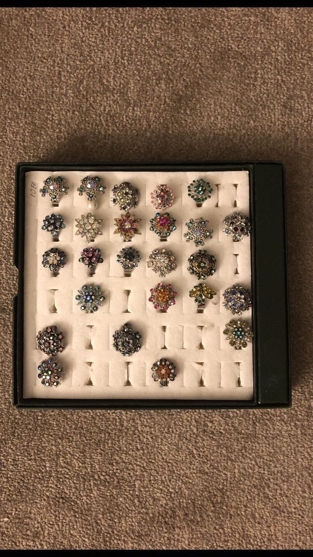 # 1 DEAL Assorted Decorative Fashion Rings