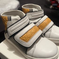 AUTHENTIC GUCCI BABY SHOES SIZE 26 