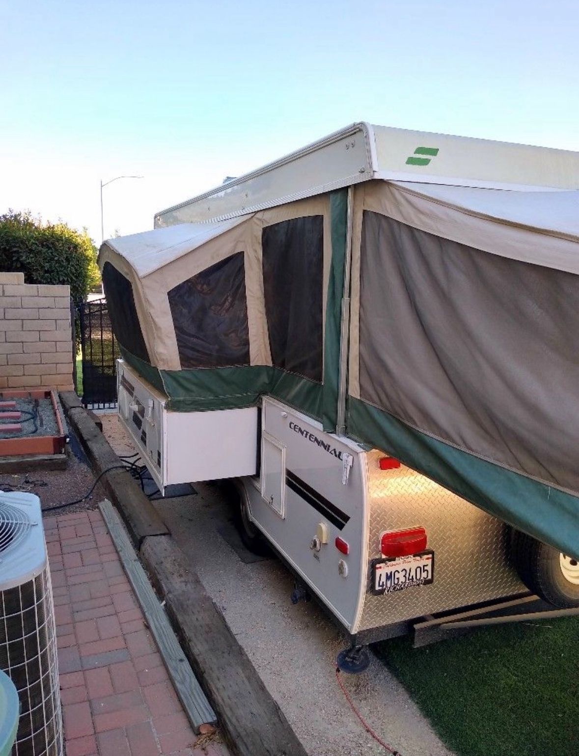 Starcraft Centennial 2012 Tent Trailer $6,500 OBO