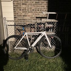 6ku Fixie READ DESCRIPTION BEFORE MESSAGING