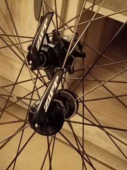 Bike  Rims and hubs  zipp  30 course  tires tubular  Continental competition 25mm max 12 bar/175psi Vectran breaker