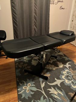 Facial , tattoo & massage table