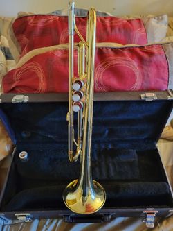 Yamaha YTR2320 Trumpet 