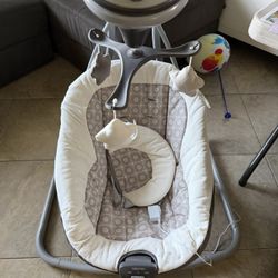 Graco Baby swing Simple Sway