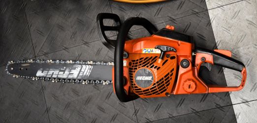 ECHO CS-400 Chainsaw 40.2cc Gas Chain Saw