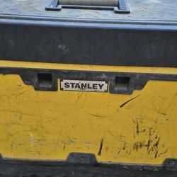 Stanley Tool Box With Wheels 