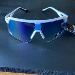 100% Sunglasses