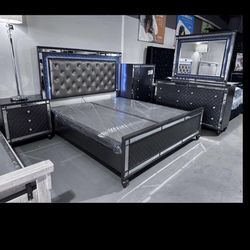 New Queen Bedroom Set 