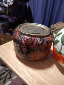 New bath and body works candle holder