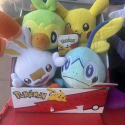 Pokemon New Galar Region 8 Inch Plush 4-Pack