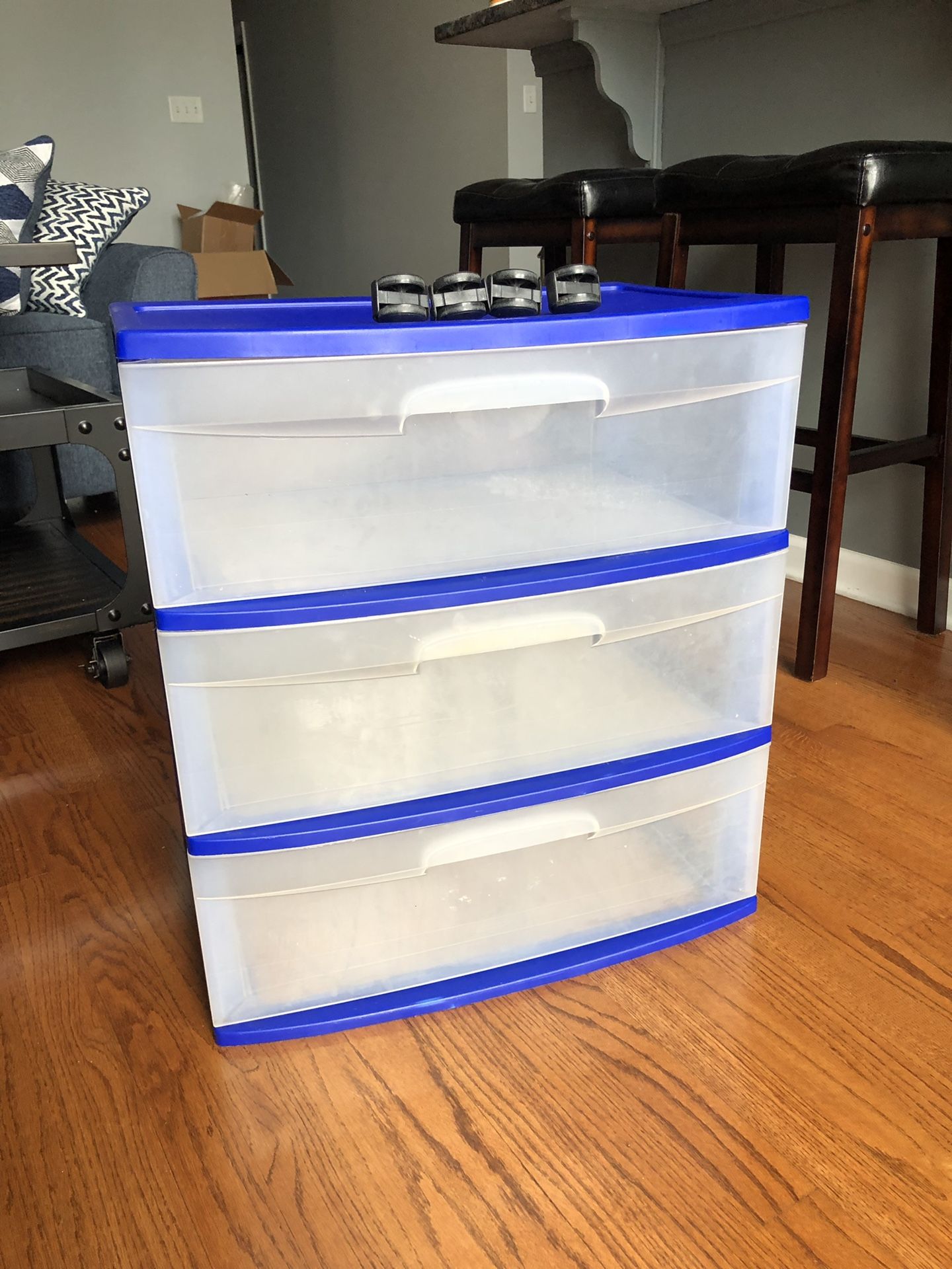 Plastic Storage Drawers w/wheels