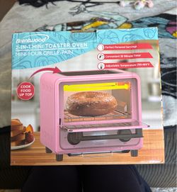 Brentwood 2-in-1 Mini Toaster Oven Pink
