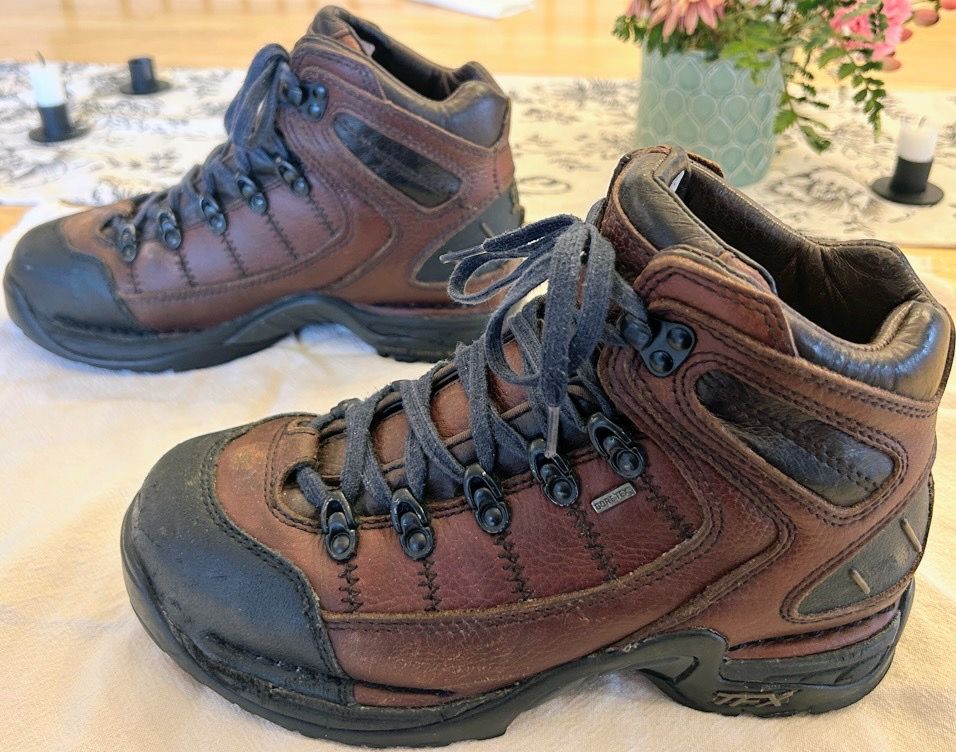 DANNER 453 GTX 5.5” Steel-Toe Boots - w/ TFX Traction - Sz. 7.5D