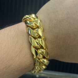 20MM Miami Cuban Link Bracelet 8.5” Plated With Real 14k Gold Over .950