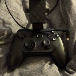 iPhone Wired Gaming Controller 