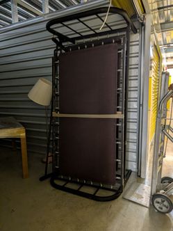 Unassembled daybed twin