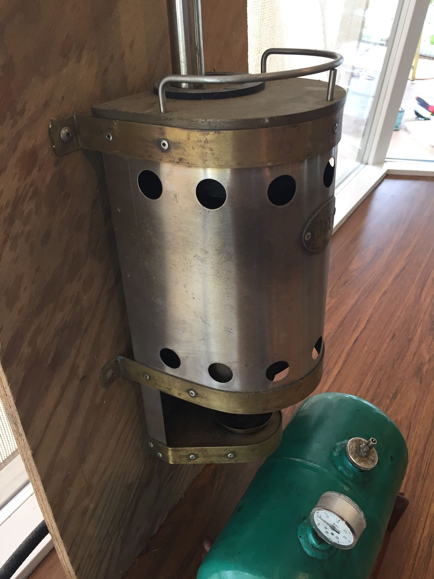 Force 10 cozy cabin kerosene heater for Sale in Marysville, WA - OfferUp