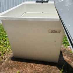 Basin Freestanding Utility tub with Drain