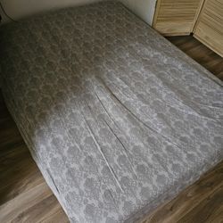Full Size Bed With Metal Foldable Frame