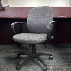 Desk Chair / Office Chair