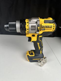 Dewalt 20V MAX Brushless Cordless Hammer Drill/Driver with FLEXVOLT ADVANTAGE DCD999B