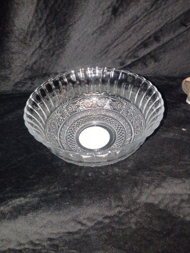 8 Inch Decorative Glass Bowl