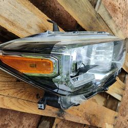 Passenger Side Headlight For 2015 To 2020 OEM Original