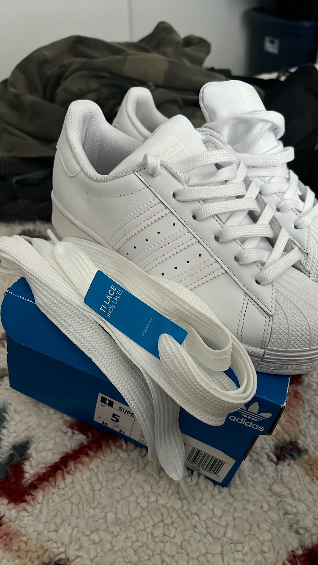 Shelltoe Adidas Superstar Size 5 Women's - conticontadores.com.br