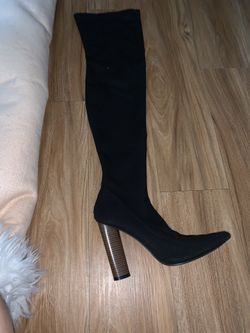 High knee boot