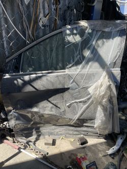 2013 Honda cr-v drivers door parts