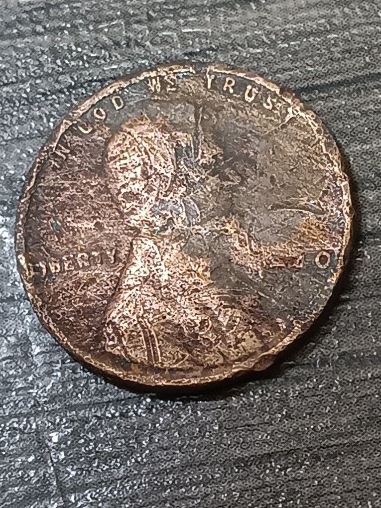 This Is A Very Great Piece Perfect For Your Collection Only For Collectors Extremely RARE Lincoln (1940D)