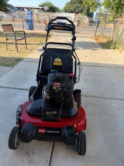 Toro TimeMaster 30-in Gas Self-propelled Lawn Mower with 223-cc Briggs and Stratton Engine