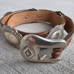 Vintage Justin Concho Belt 34.5” – Top Grain Cowhide – Western Cowboy Rodeo – Large Buckle ©1992 USA