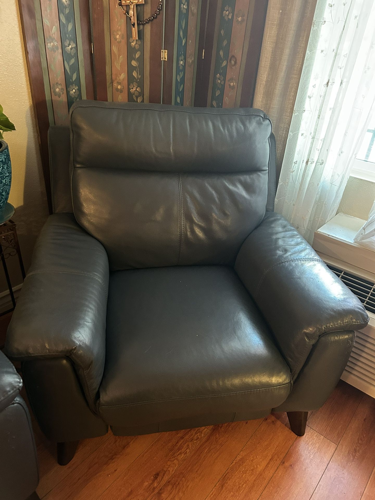 Leather Couches Recliner And Recliner Chair 