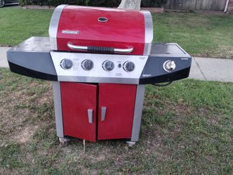 Free scrap metal: bbq, giant umbrella frame, shelves