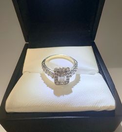 💍14k Yellow Gold Emerald Cut White Diamond Halo Engagement Ring, Size 7