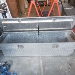 Delta Truck Toolbox