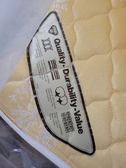 Twin mattress set