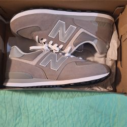 New balance size men's 12 grey
