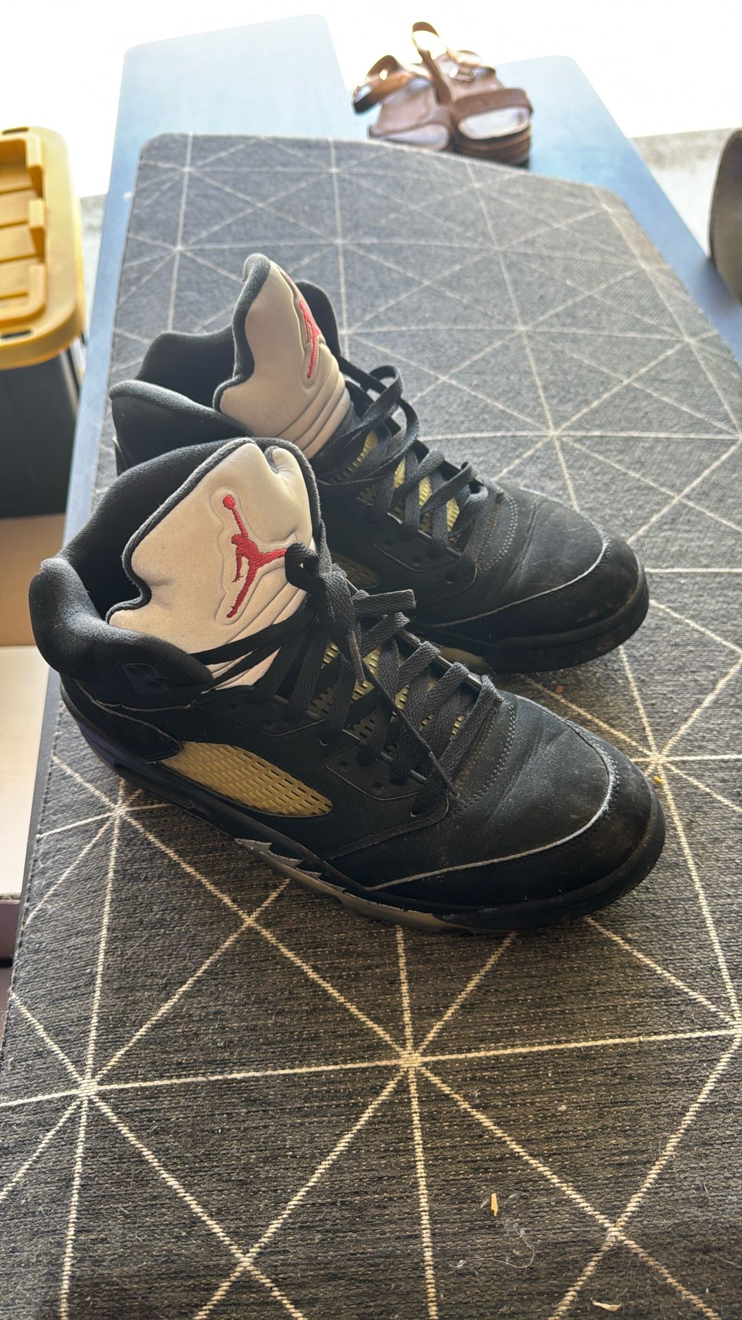 Jordan 5 Mid Size 10.5