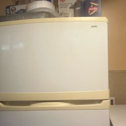 Kenmore Refrigerator 
