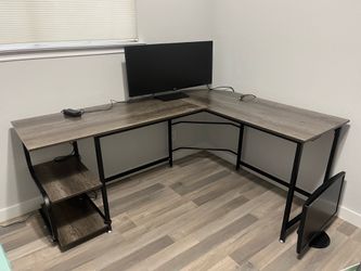 2 L-shaped Desks (see details)