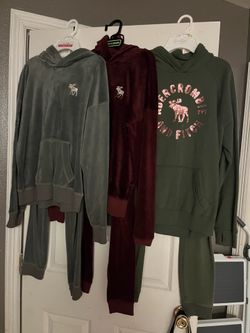 Abercrombie sets pants and sweater
