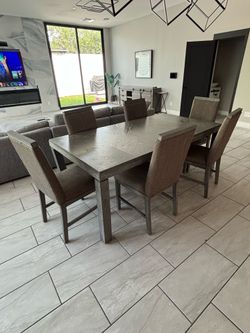 Dining room table