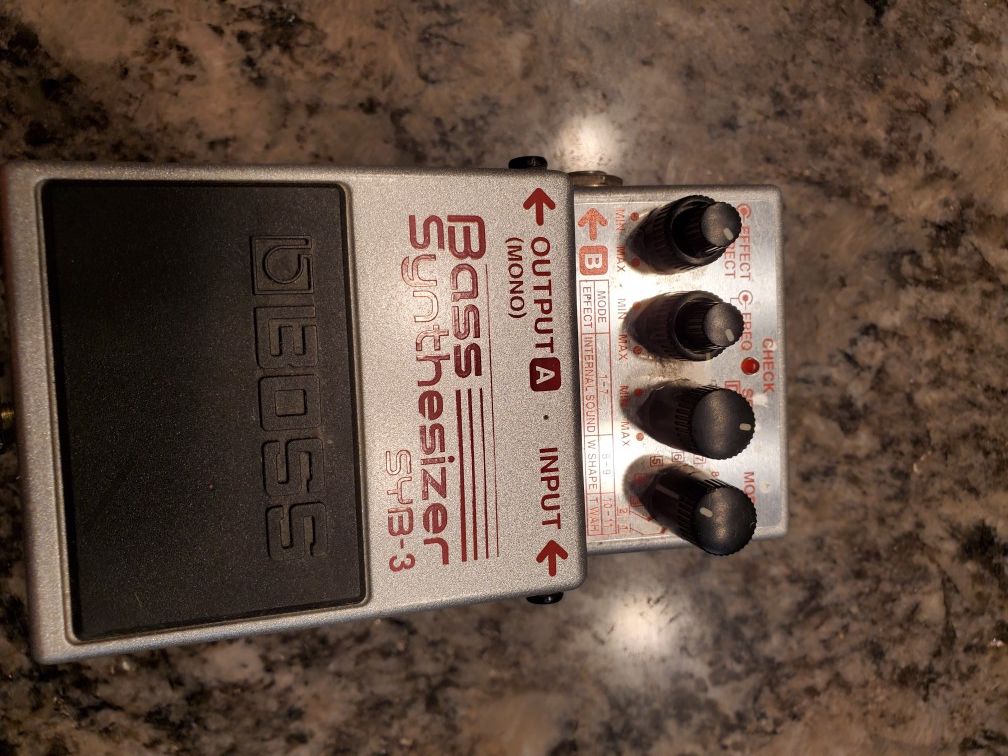 Boss SYB 3 bass guitar synthesizer AS IS no cord $55