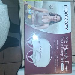Momcozy M5 hanfs free breast pump BRAND NEW