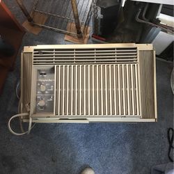Hampton Bay Air Conditioner 