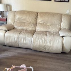Free Recling Couch