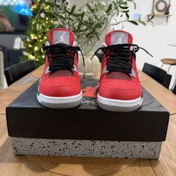 Jordan 4 Retro Toro Bravo Sz: 13 Men’s