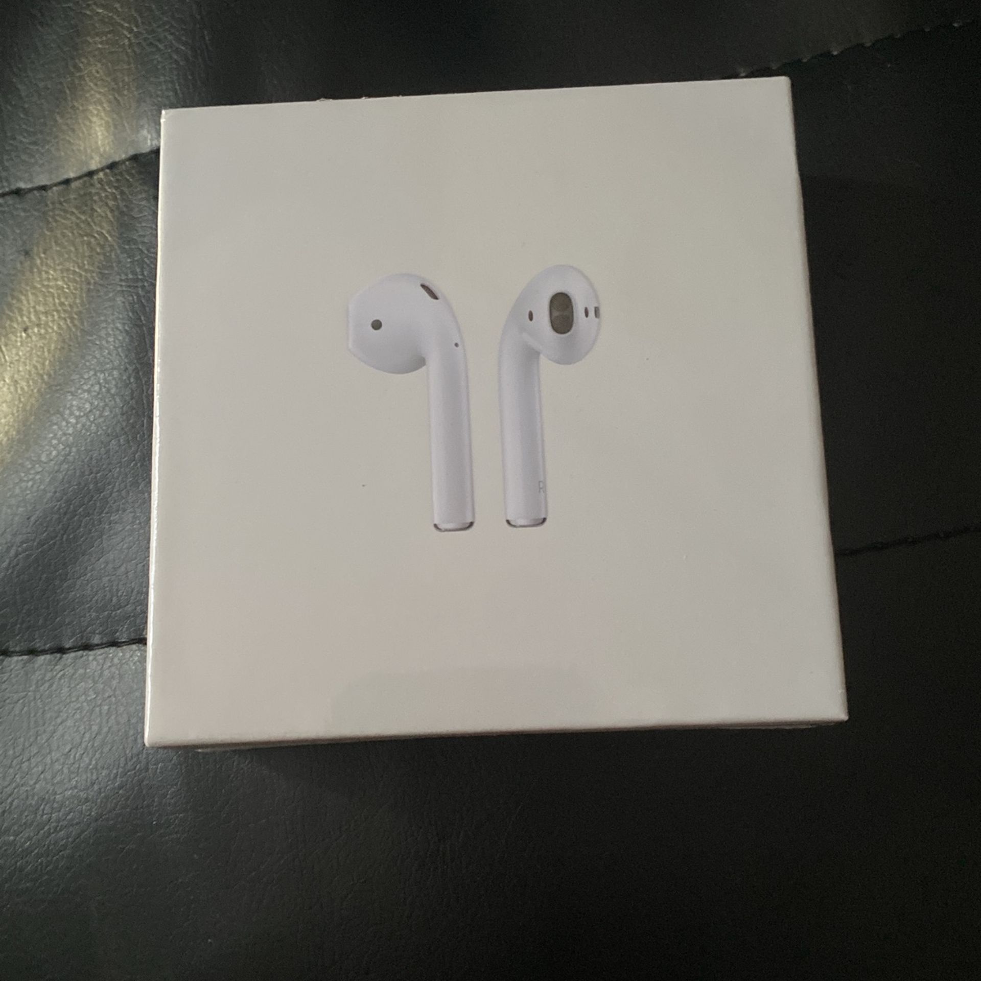 Apple AirPods 2